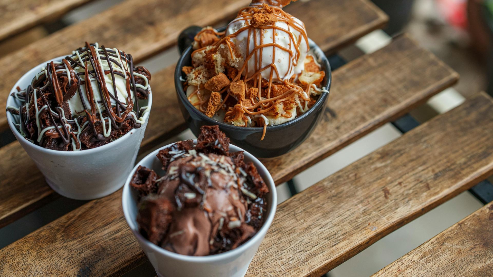 11 Easy Dessert Recipes with Few Ingredients (3 Ingredients or Less!)